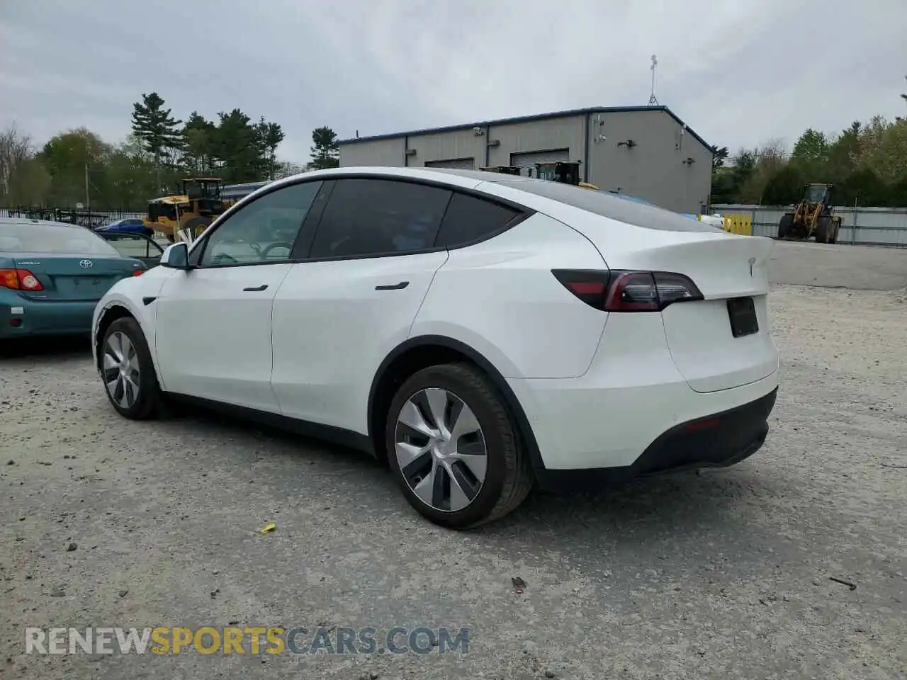 2 Photograph of a damaged car 5YJYGDEEXLF006453 TESLA MODEL Y 2020