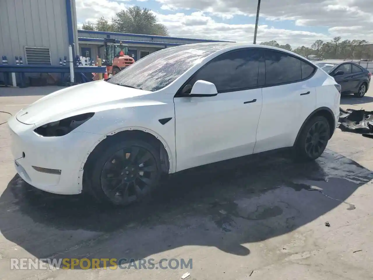 1 Photograph of a damaged car 5YJYGDEEXLF008431 TESLA MODEL Y 2020