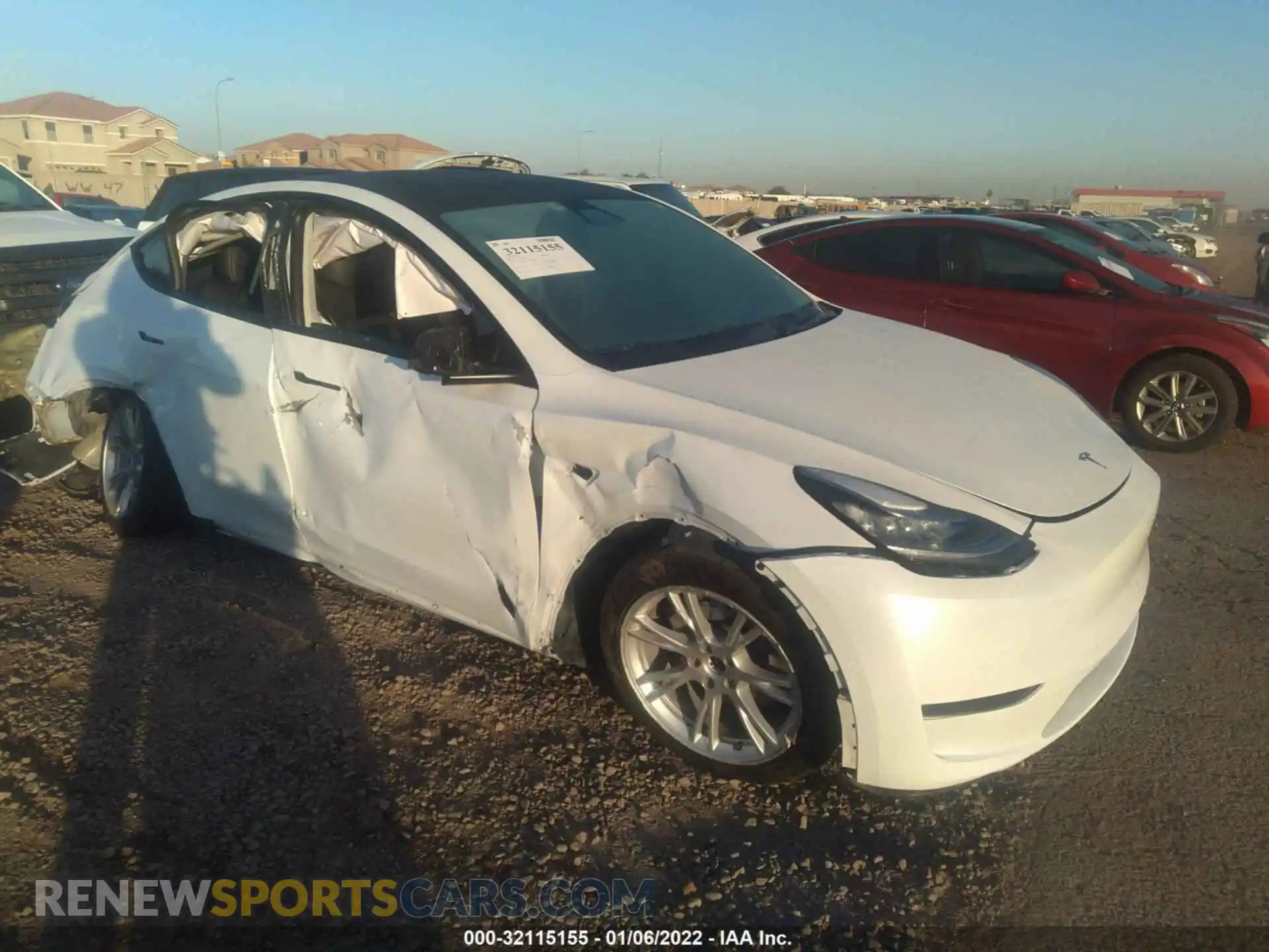 1 Photograph of a damaged car 5YJYGDEEXLF010020 TESLA MODEL Y 2020