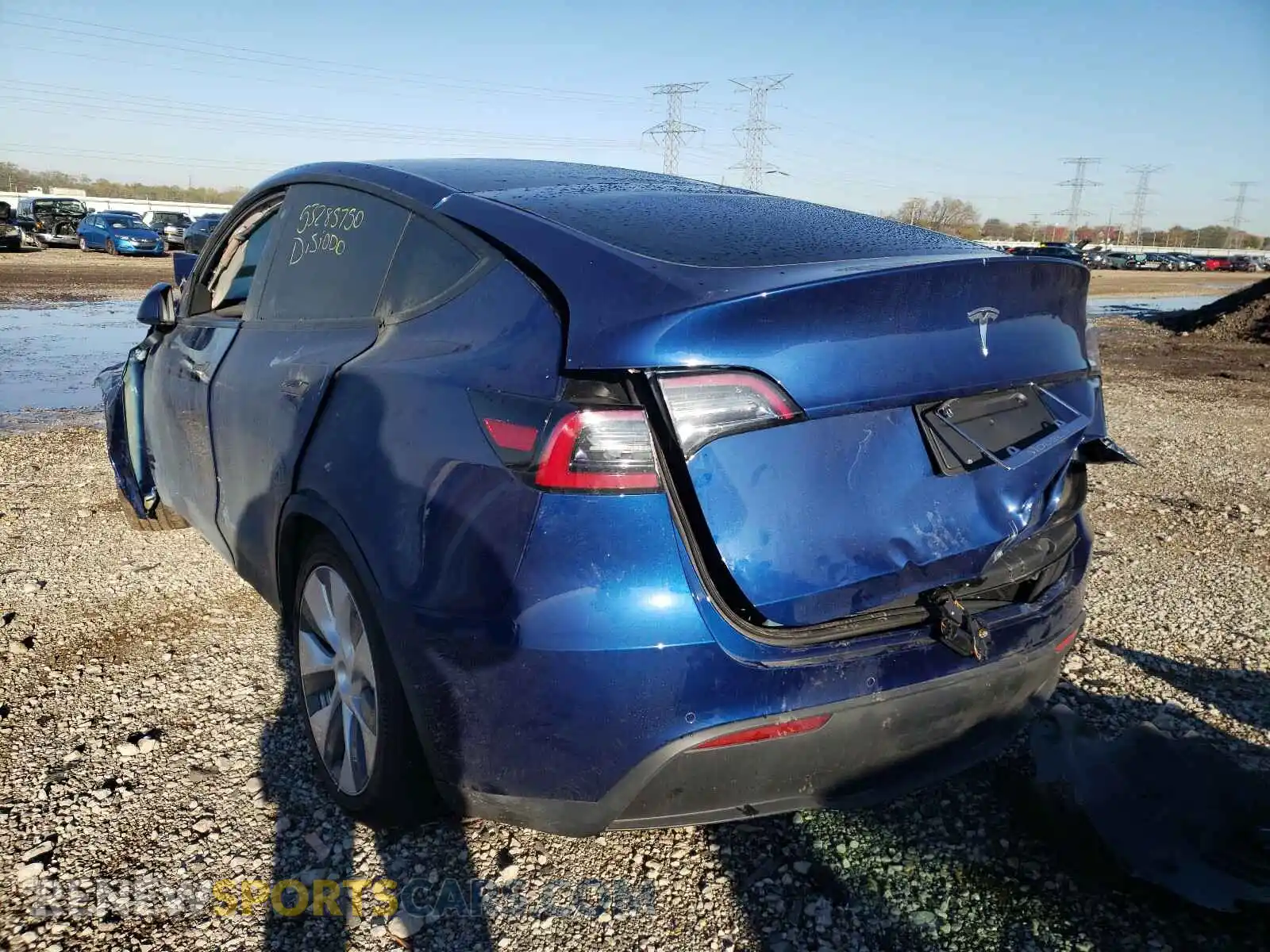 3 Photograph of a damaged car 5YJYGDEEXLF027612 TESLA MODEL Y 2020