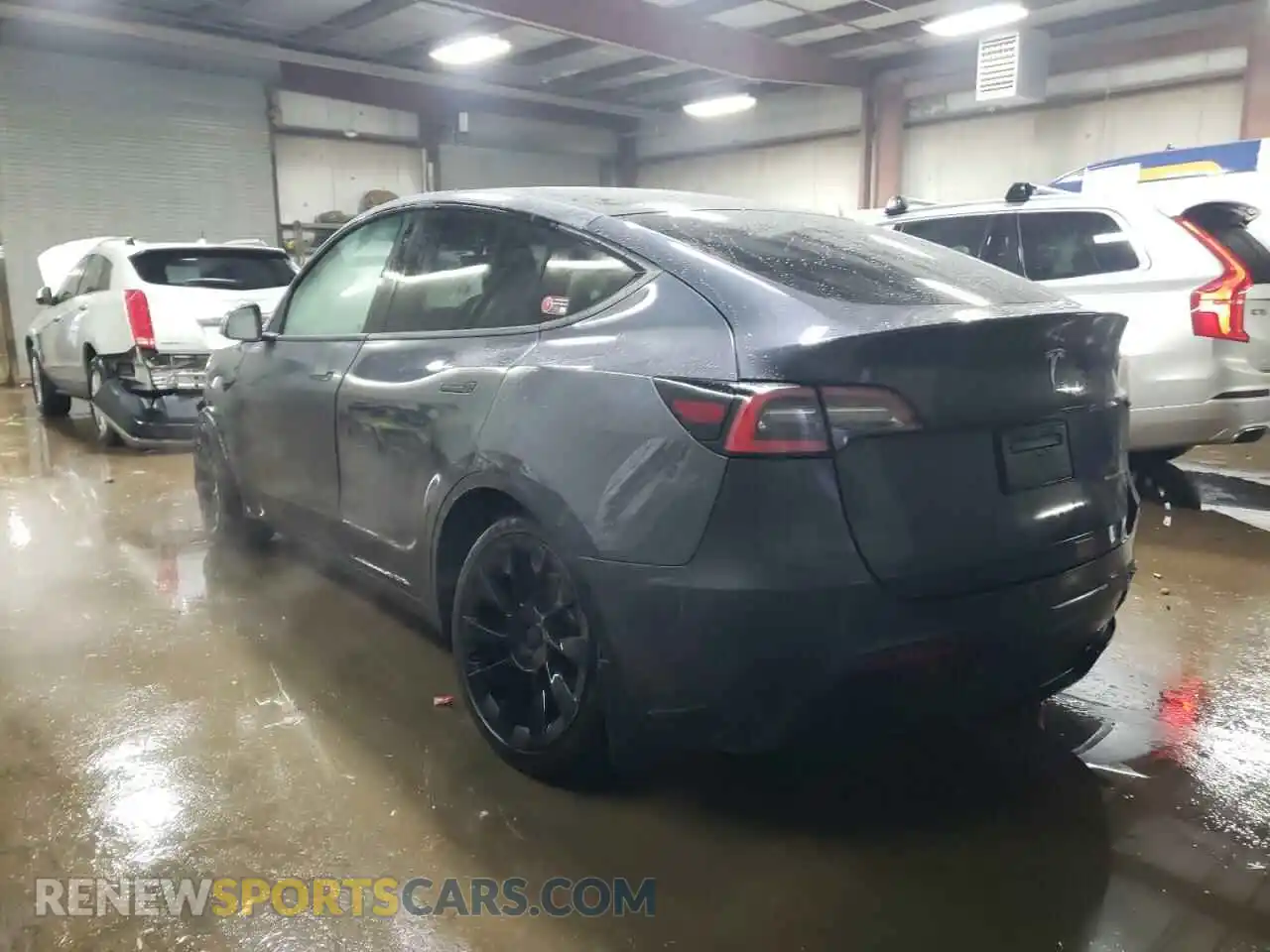 2 Photograph of a damaged car 5YJYGDEEXLF045611 TESLA MODEL Y 2020