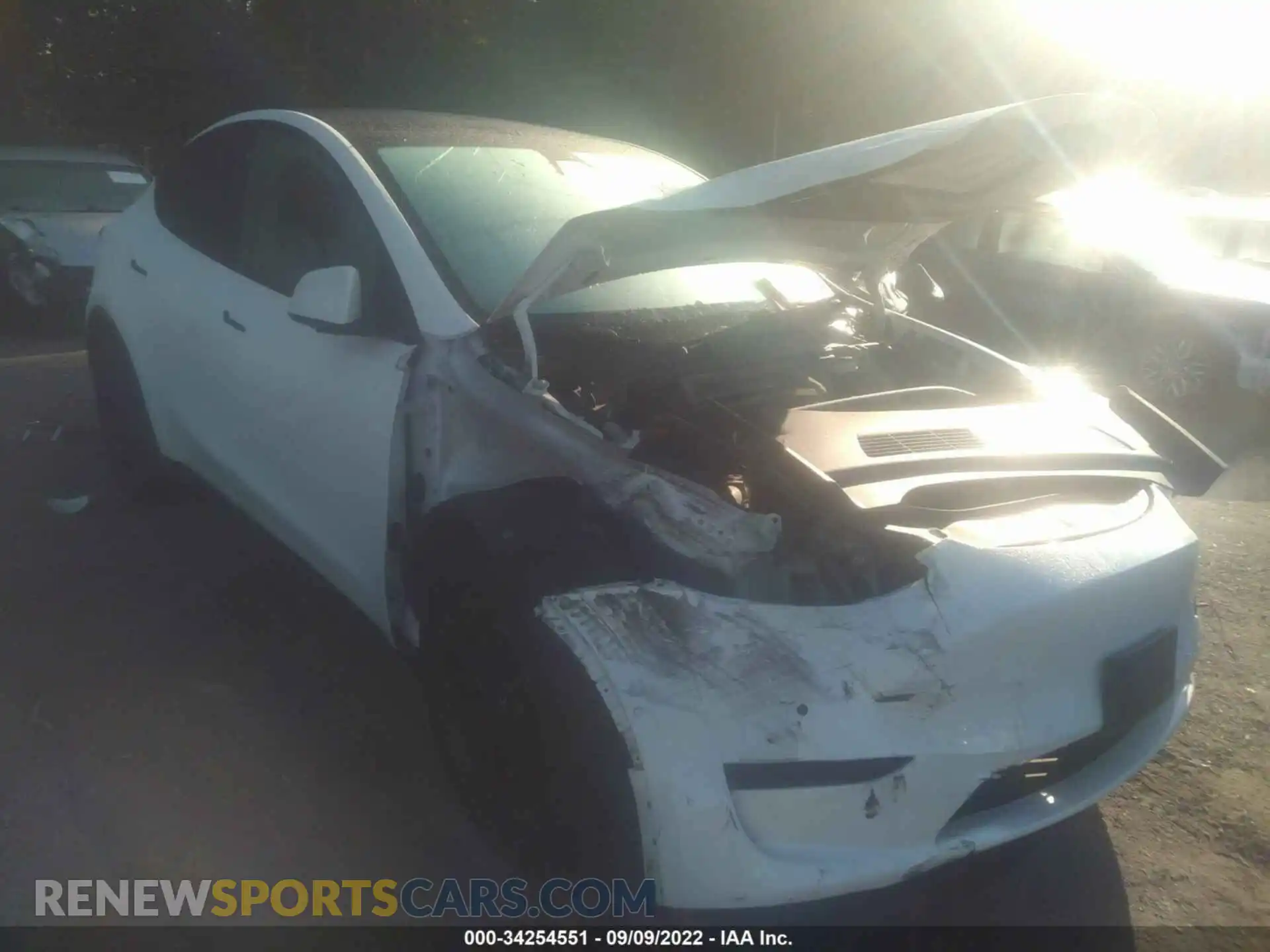 1 Photograph of a damaged car 5YJYGDEEXLF045754 TESLA MODEL Y 2020