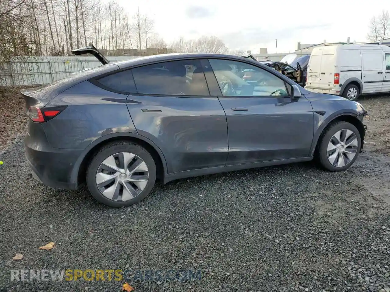 3 Photograph of a damaged car 5YJYGDEEXLF050470 TESLA MODEL Y 2020