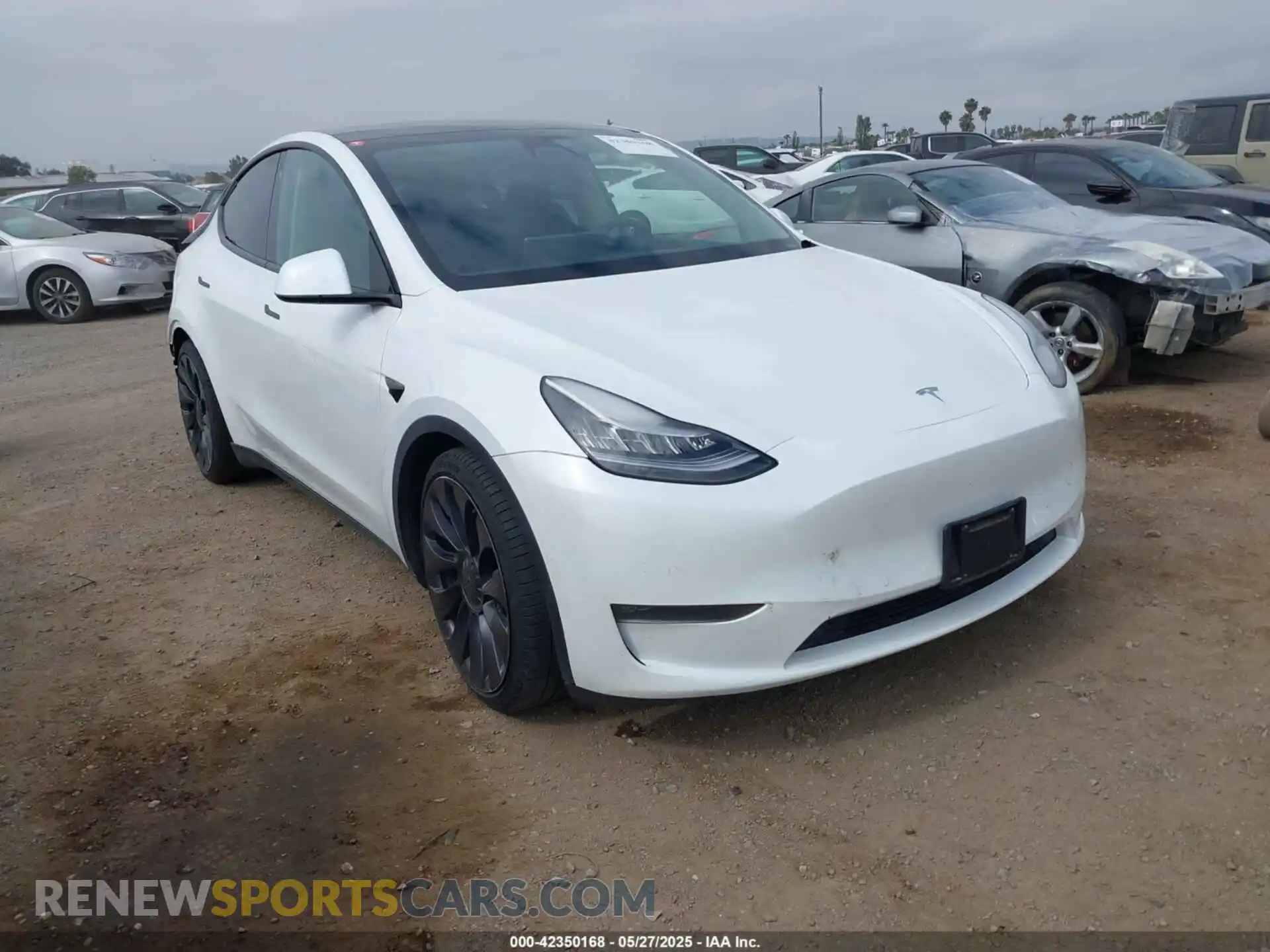 1 Photograph of a damaged car 5YJYGDEF0LF056397 TESLA MODEL Y 2020