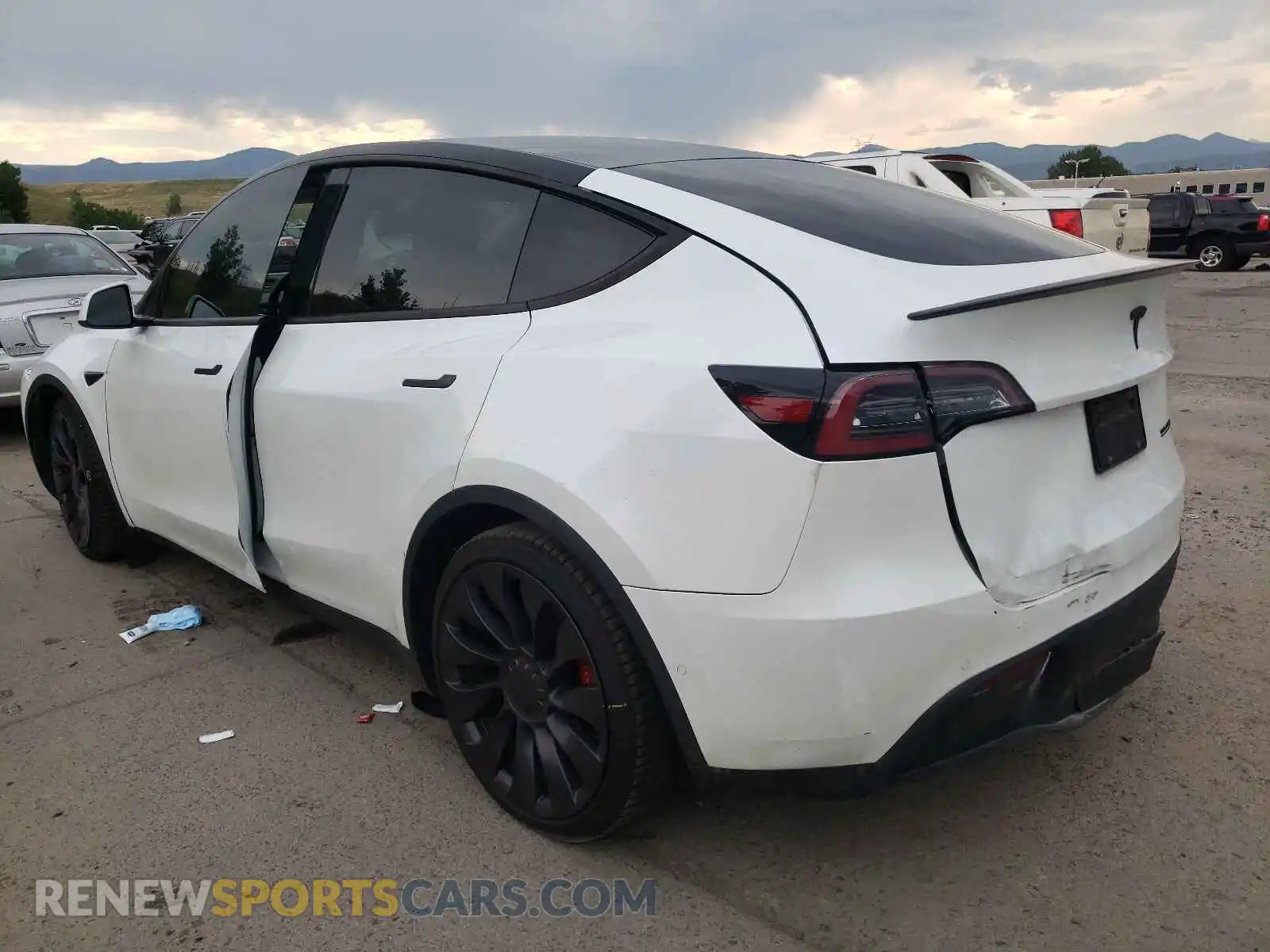 3 Photograph of a damaged car 5YJYGDEF2LF018279 TESLA MODEL Y 2020