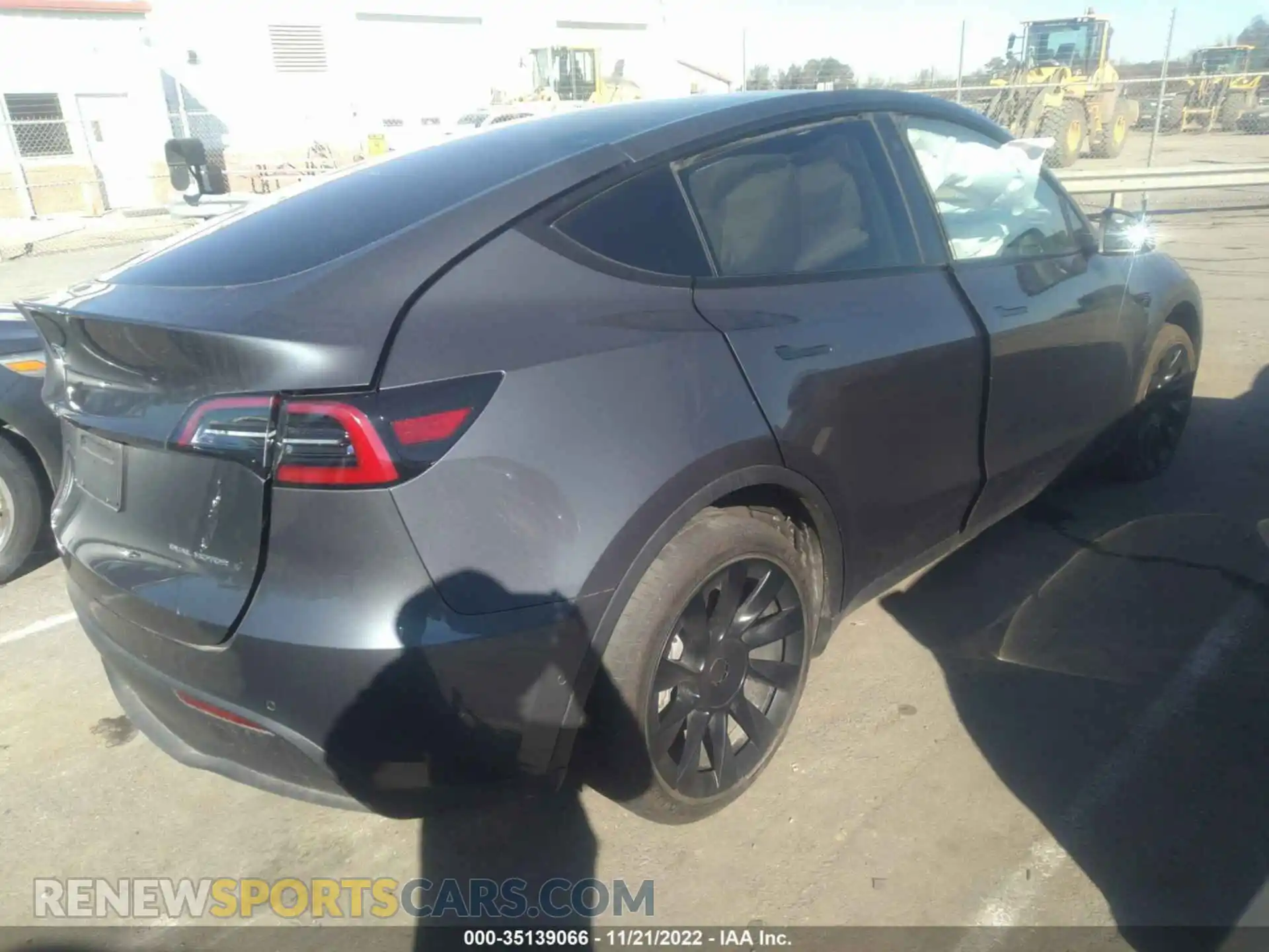 3 Photograph of a damaged car 5YJYGDEF3LF001121 TESLA MODEL Y 2020