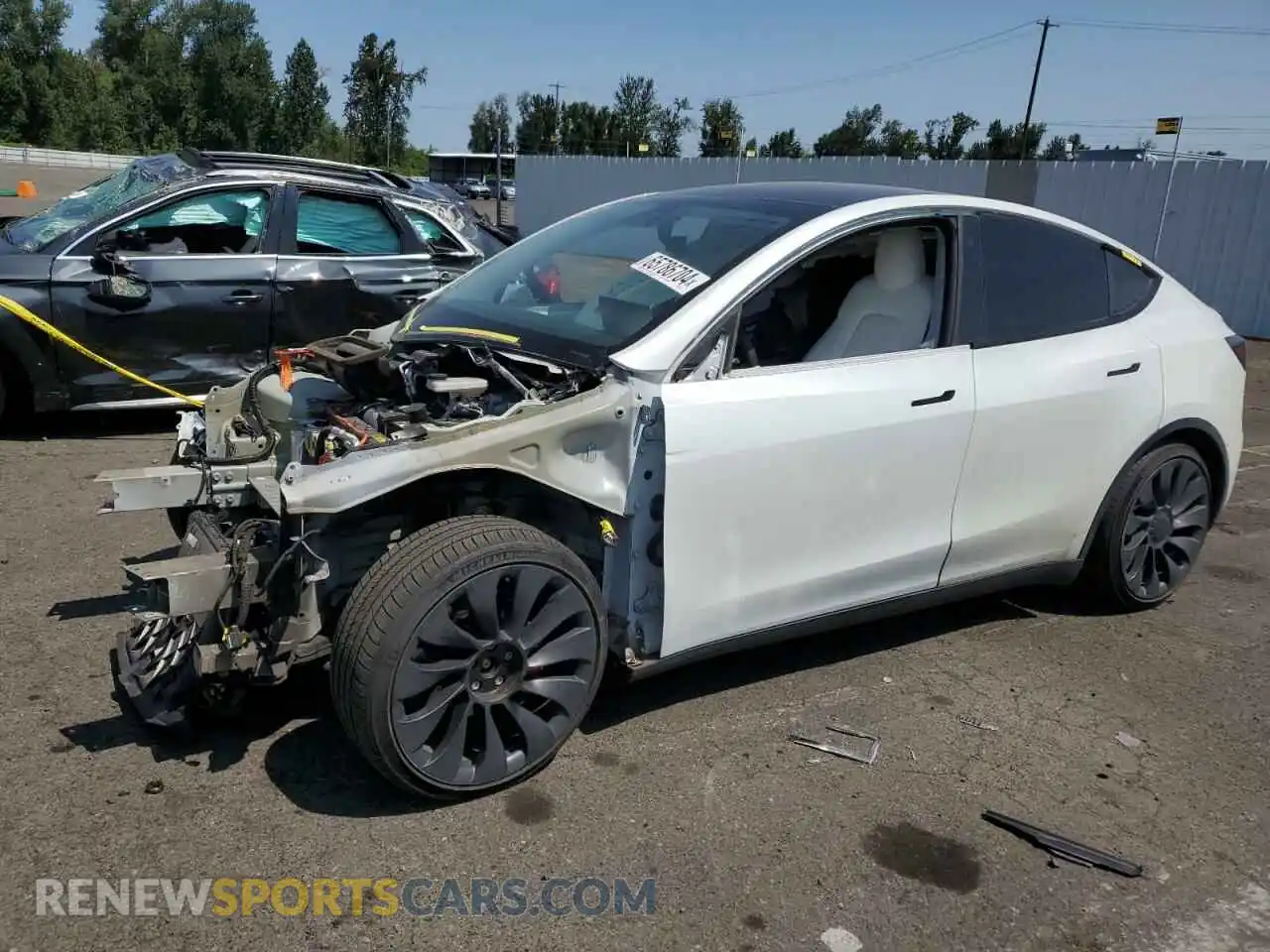 1 Photograph of a damaged car 5YJYGDEF5LF011617 TESLA MODEL Y 2020