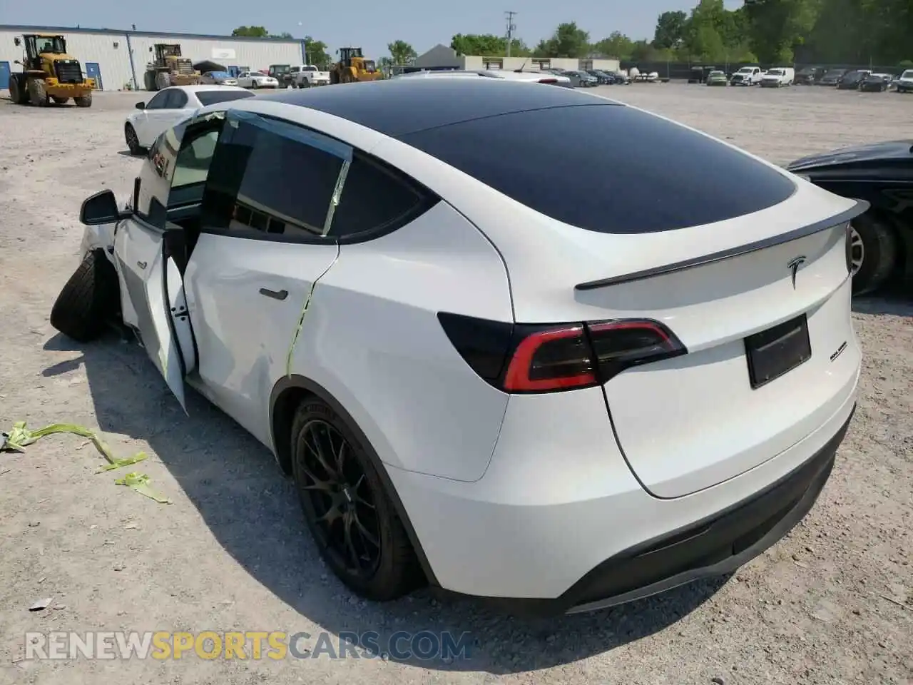 3 Photograph of a damaged car 5YJYGDEF6LF038499 TESLA MODEL Y 2020