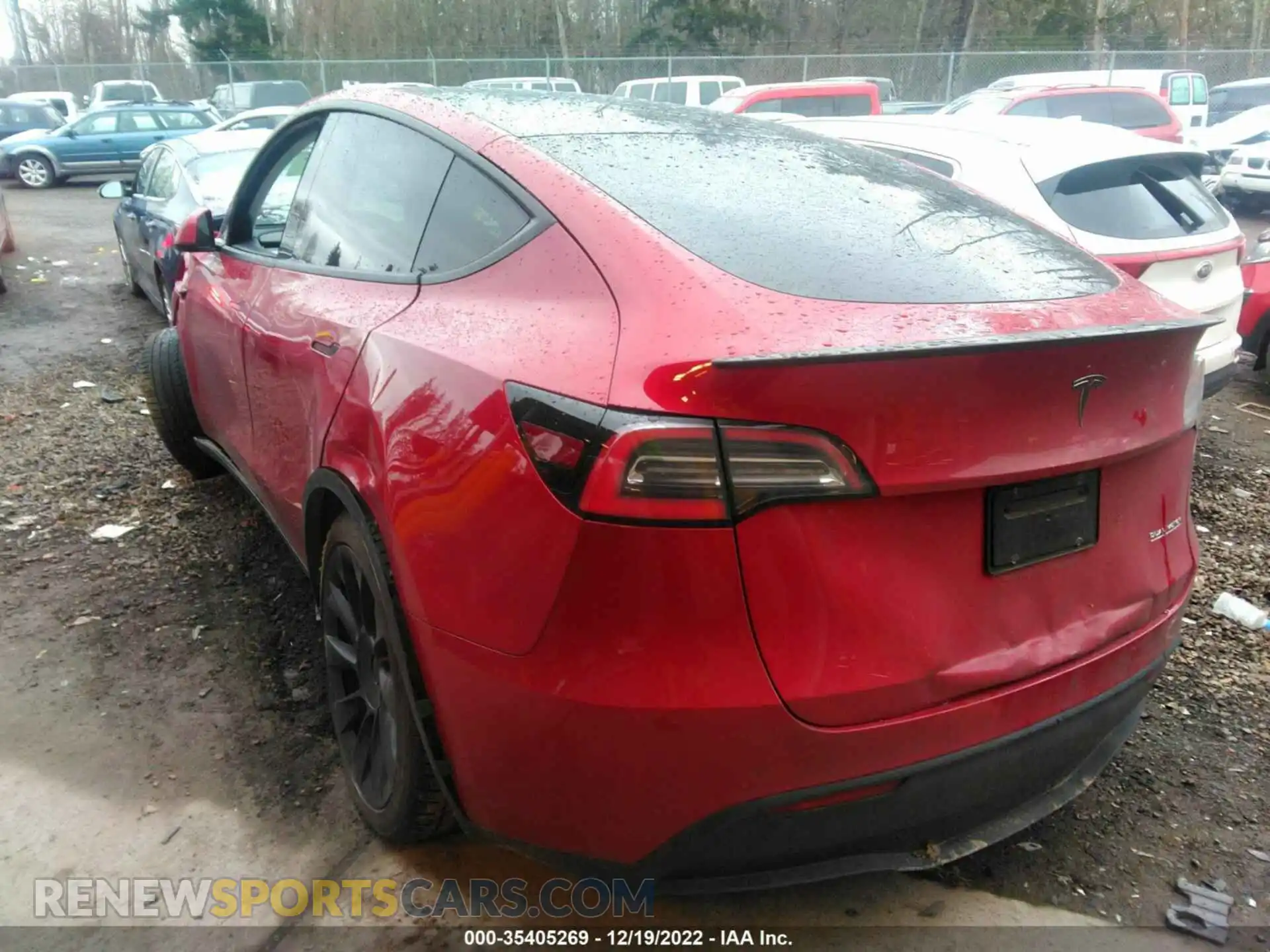 3 Photograph of a damaged car 5YJYGDEF7LF037698 TESLA MODEL Y 2020