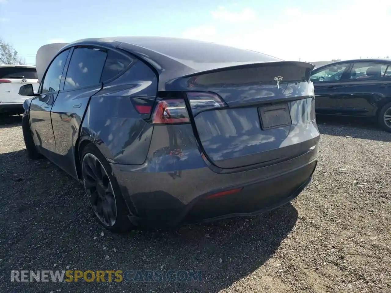 3 Photograph of a damaged car 5YJYGDEF9LF011555 TESLA MODEL Y 2020