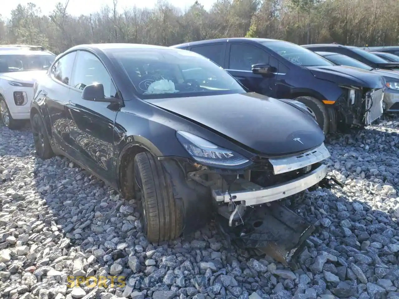 1 Photograph of a damaged car 5YJYGDEF9LF012219 TESLA MODEL Y 2020