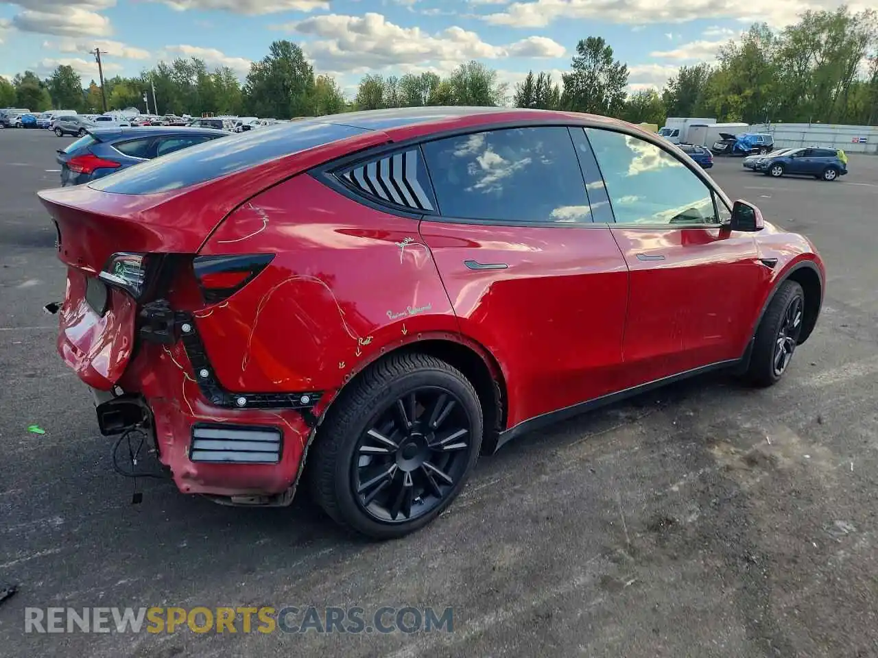 3 Photograph of a damaged car 5YJYGAED0MF181575 TESLA MODEL Y 2021
