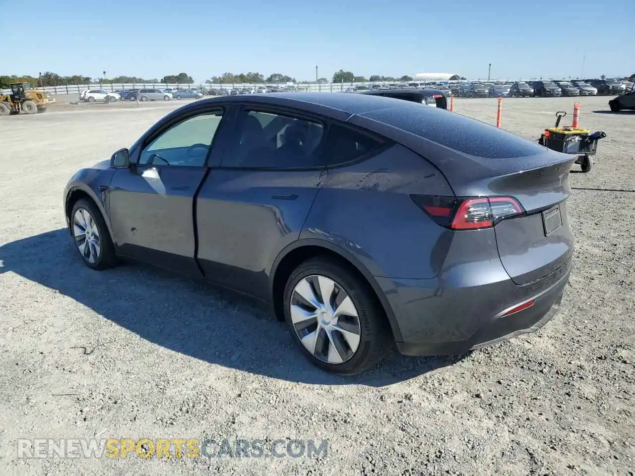2 Photograph of a damaged car 5YJYGAED2MF136055 TESLA MODEL Y 2021