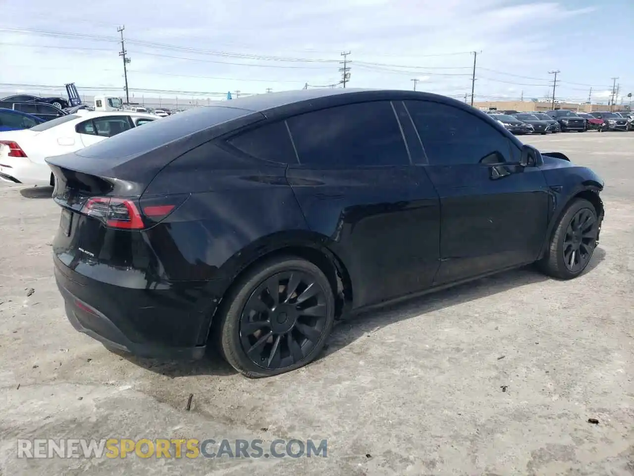 3 Photograph of a damaged car 5YJYGAEE0MF203308 TESLA MODEL Y 2021