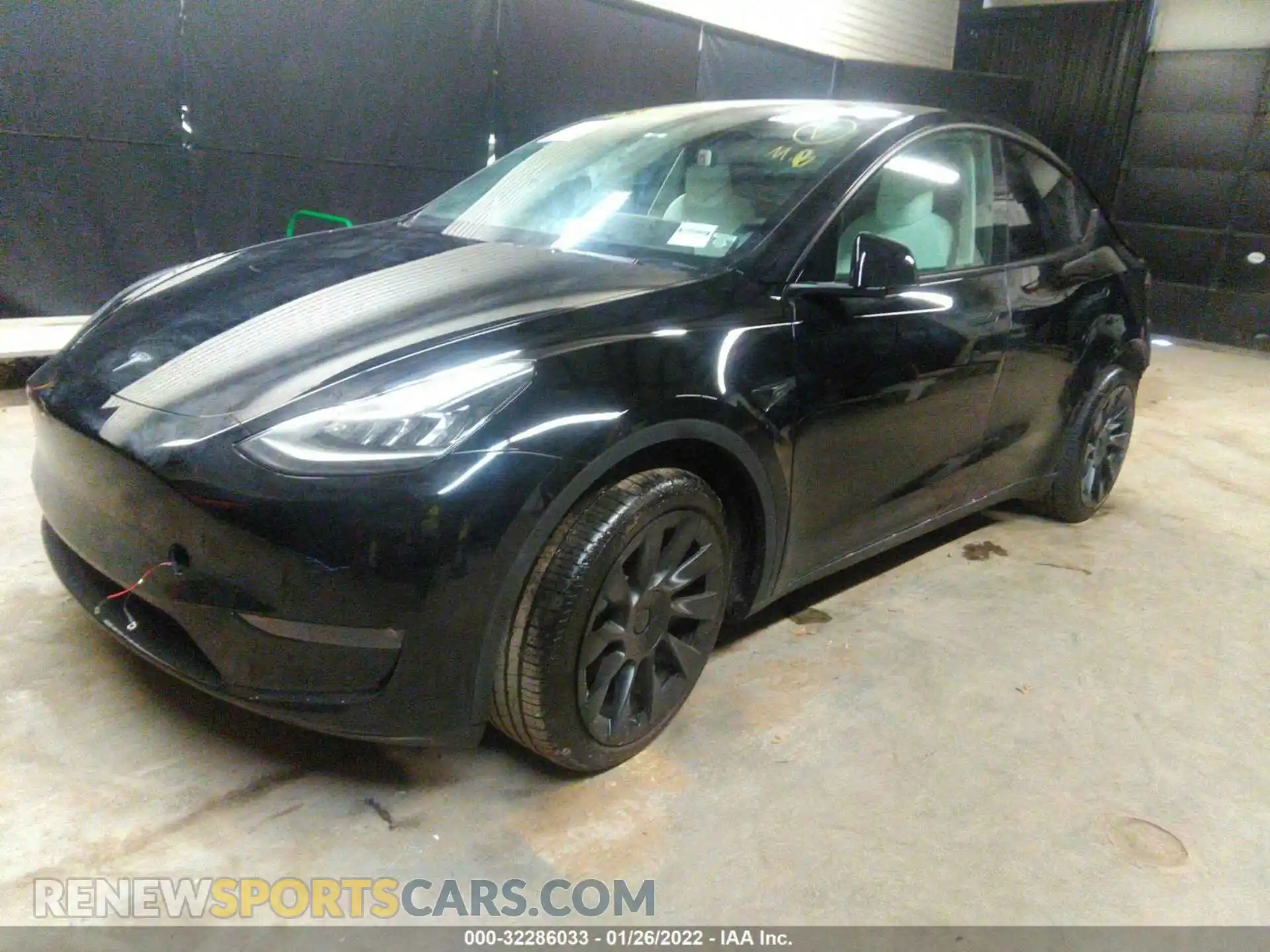 2 Photograph of a damaged car 5YJYGAEE0MF293902 TESLA MODEL Y 2021