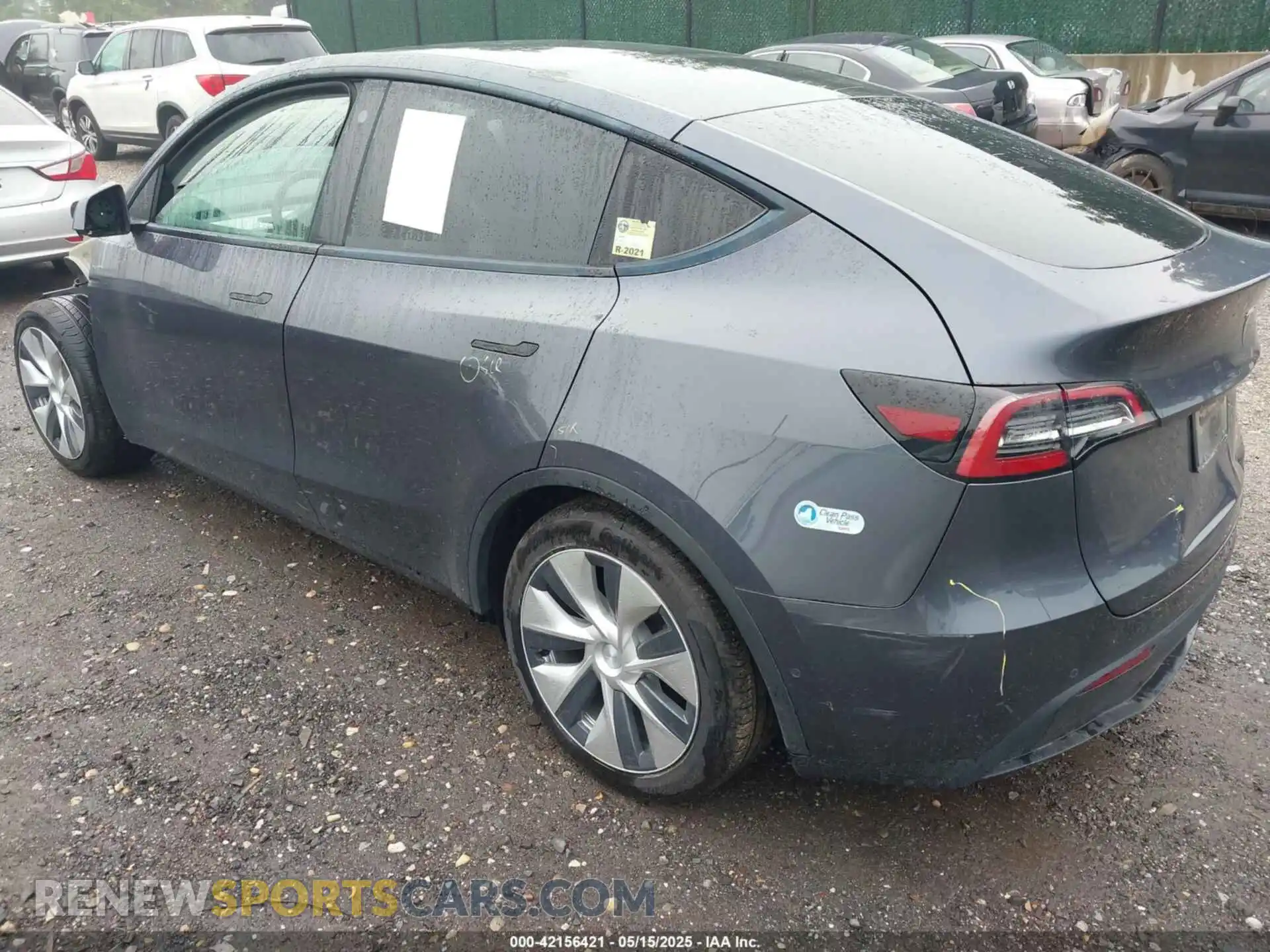 3 Photograph of a damaged car 5YJYGAEE1MF145161 TESLA MODEL Y 2021