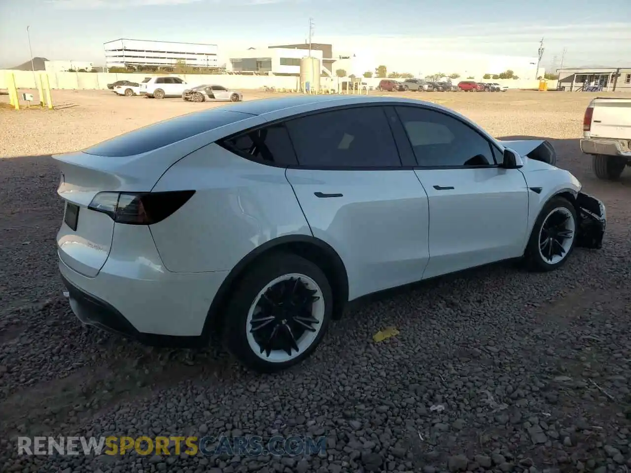 3 Photograph of a damaged car 5YJYGAEE1MF154930 TESLA MODEL Y 2021