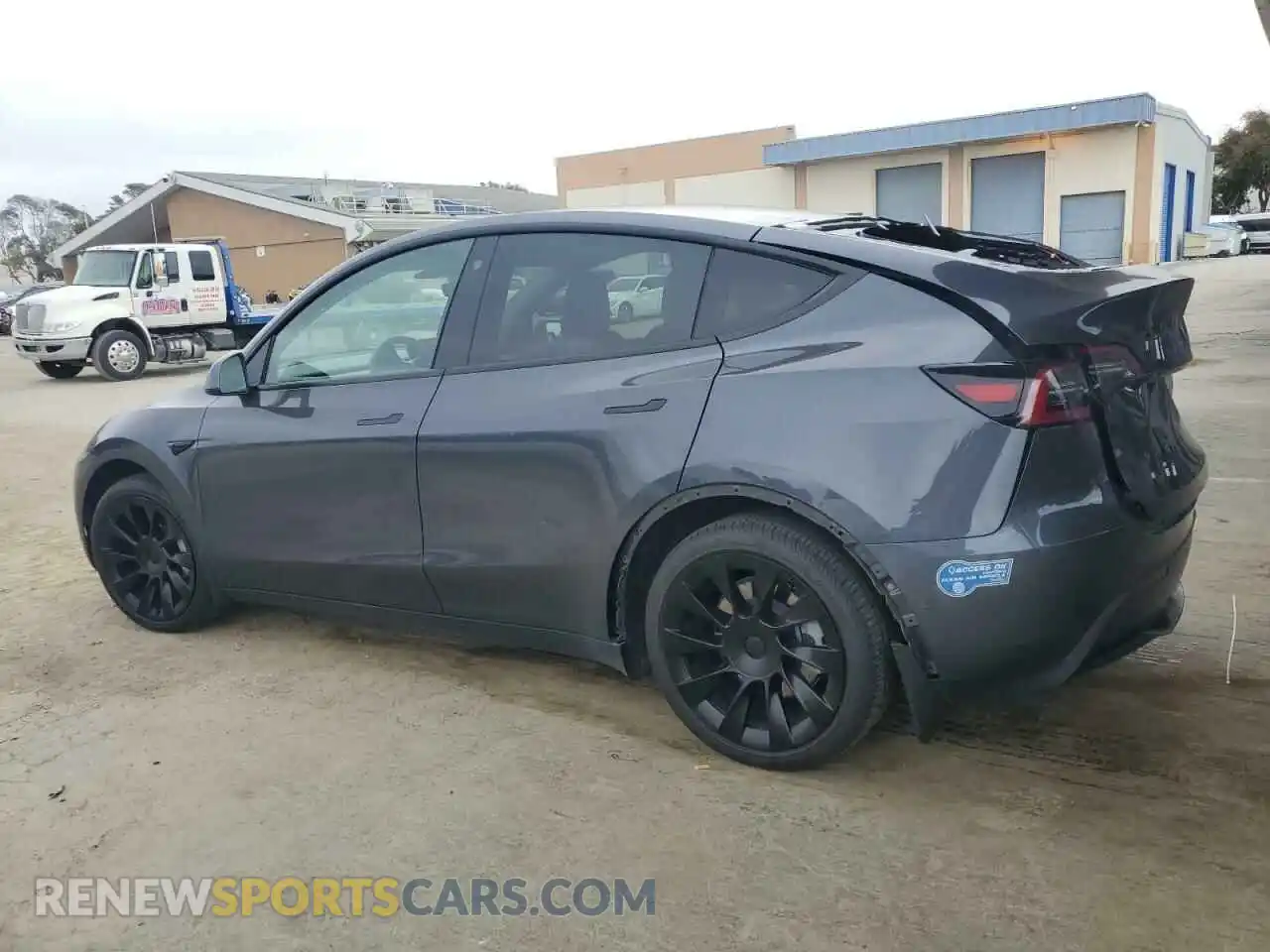 2 Photograph of a damaged car 5YJYGAEE1MF188768 TESLA MODEL Y 2021