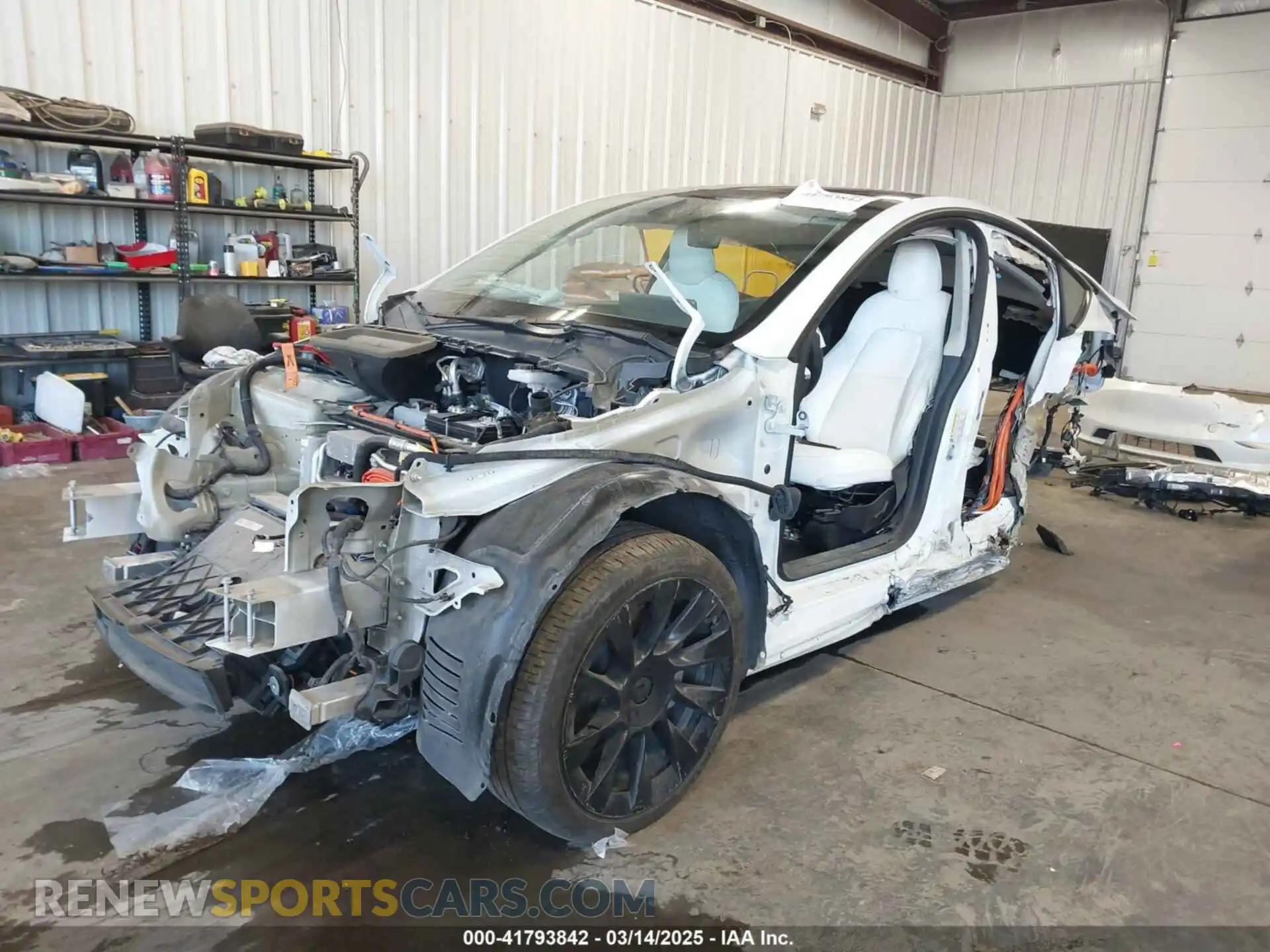 2 Photograph of a damaged car 5YJYGAEE1MF216200 TESLA MODEL Y 2021
