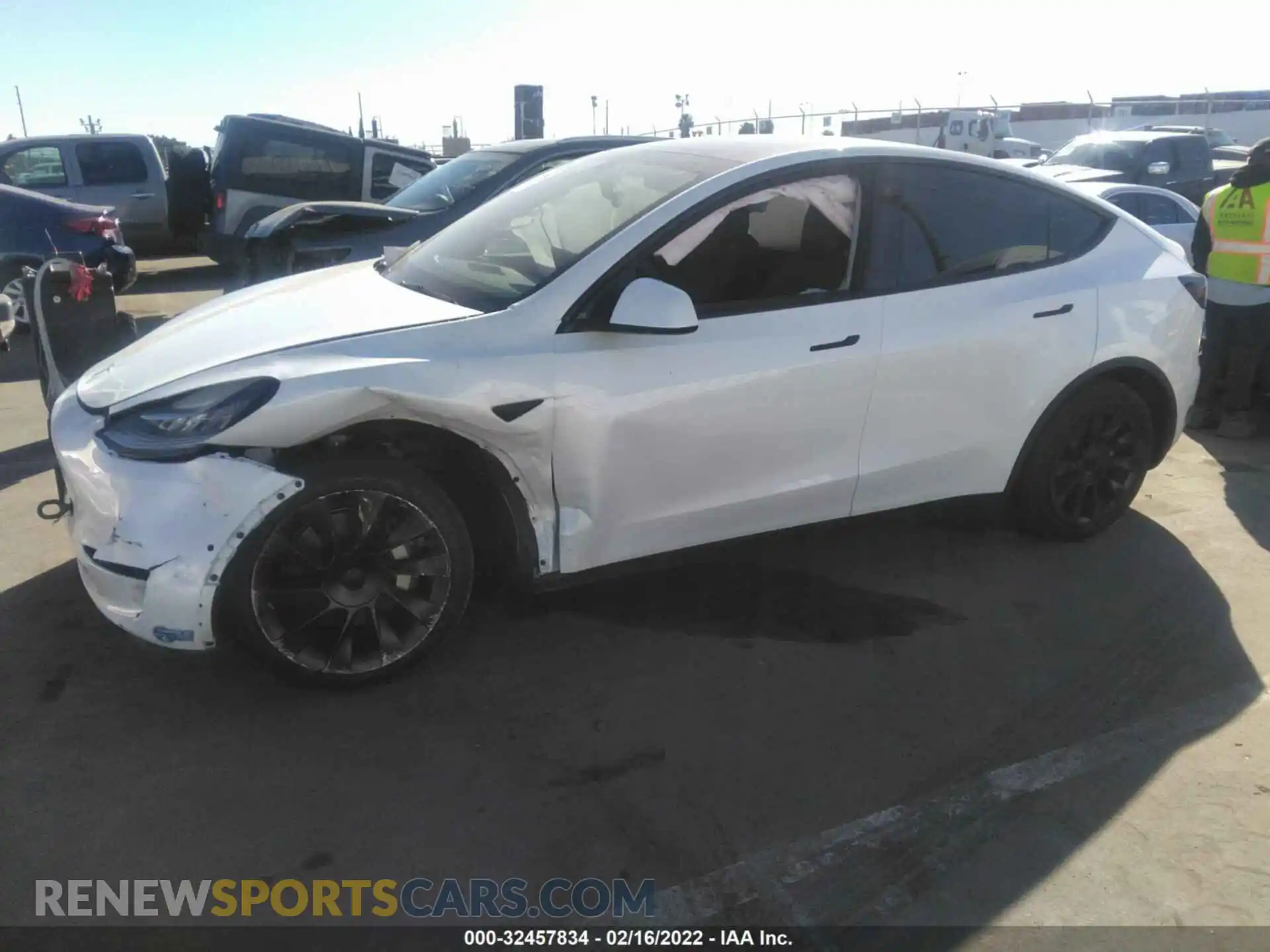 2 Photograph of a damaged car 5YJYGAEE1MF217184 TESLA MODEL Y 2021