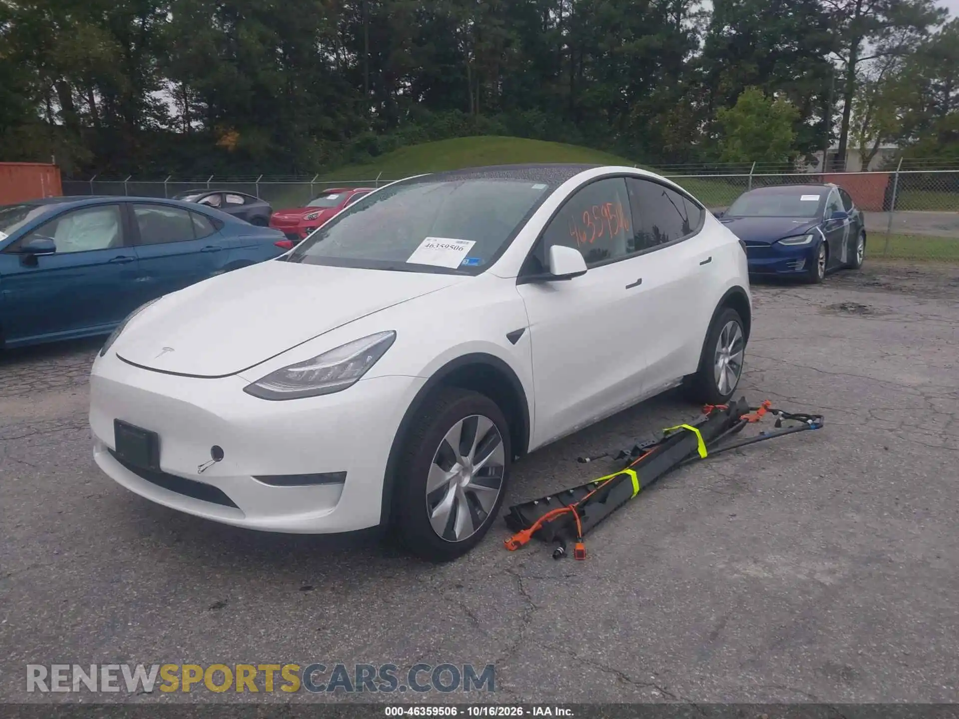 2 Photograph of a damaged car 5YJYGAEE1MF296193 TESLA MODEL Y 2021