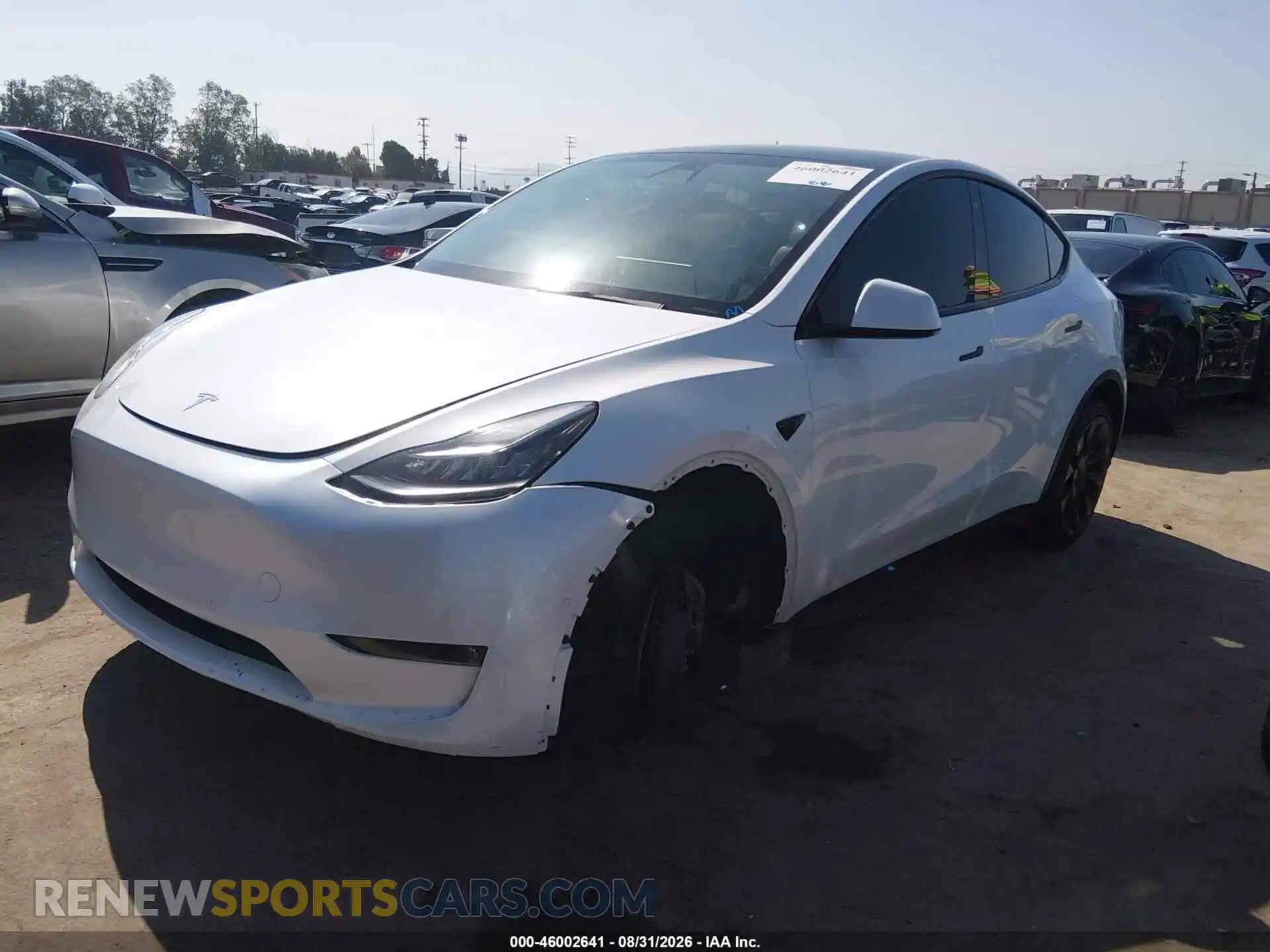 2 Photograph of a damaged car 5YJYGAEE2MF230798 TESLA MODEL Y 2021
