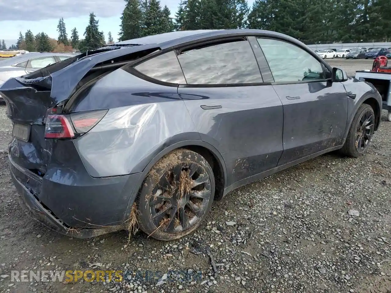3 Photograph of a damaged car 5YJYGAEE2MF239579 TESLA MODEL Y 2021