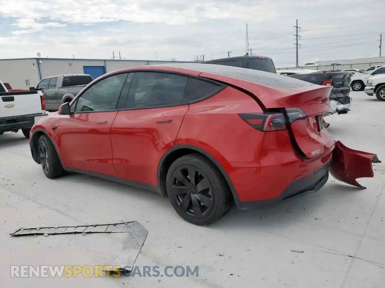 2 Photograph of a damaged car 5YJYGAEE2MF261971 TESLA MODEL Y 2021