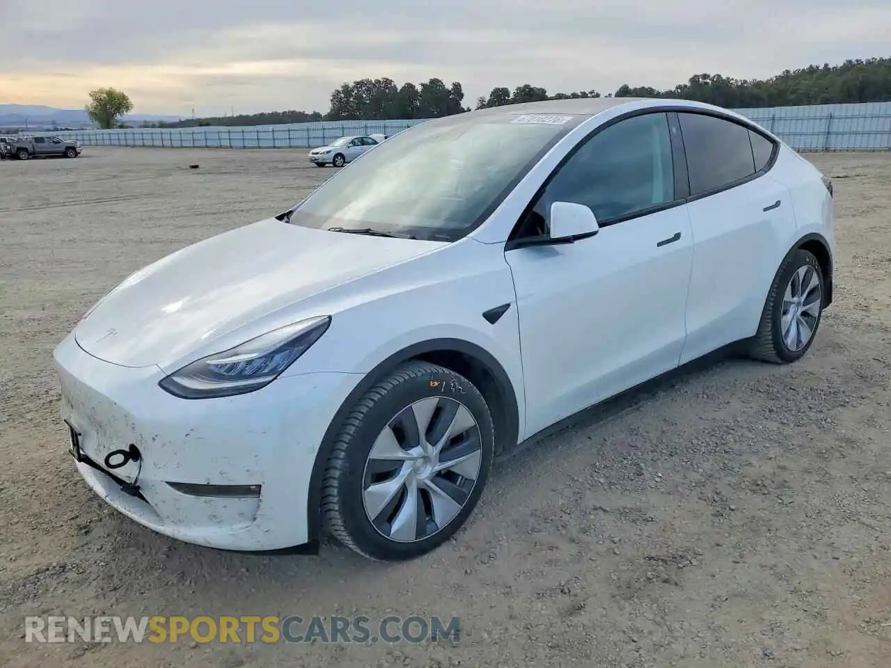 1 Photograph of a damaged car 5YJYGAEE2MF297479 TESLA MODEL Y 2021