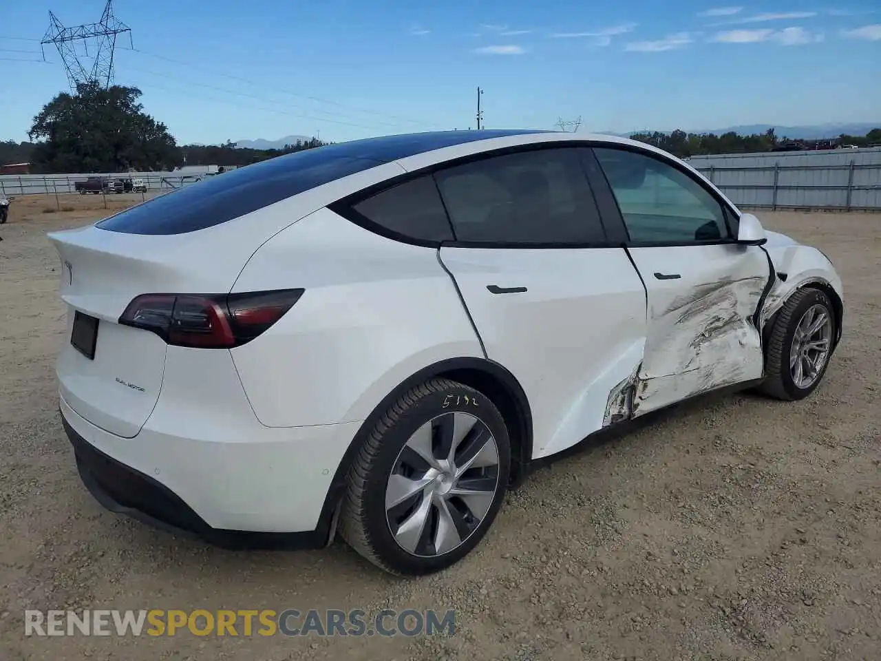 3 Photograph of a damaged car 5YJYGAEE2MF297479 TESLA MODEL Y 2021