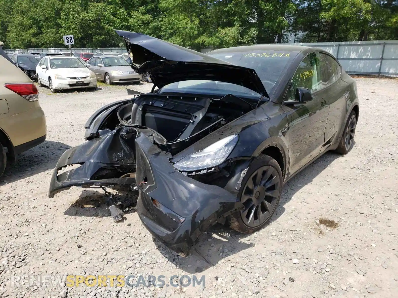 2 Photograph of a damaged car 5YJYGAEE3MF143671 TESLA MODEL Y 2021