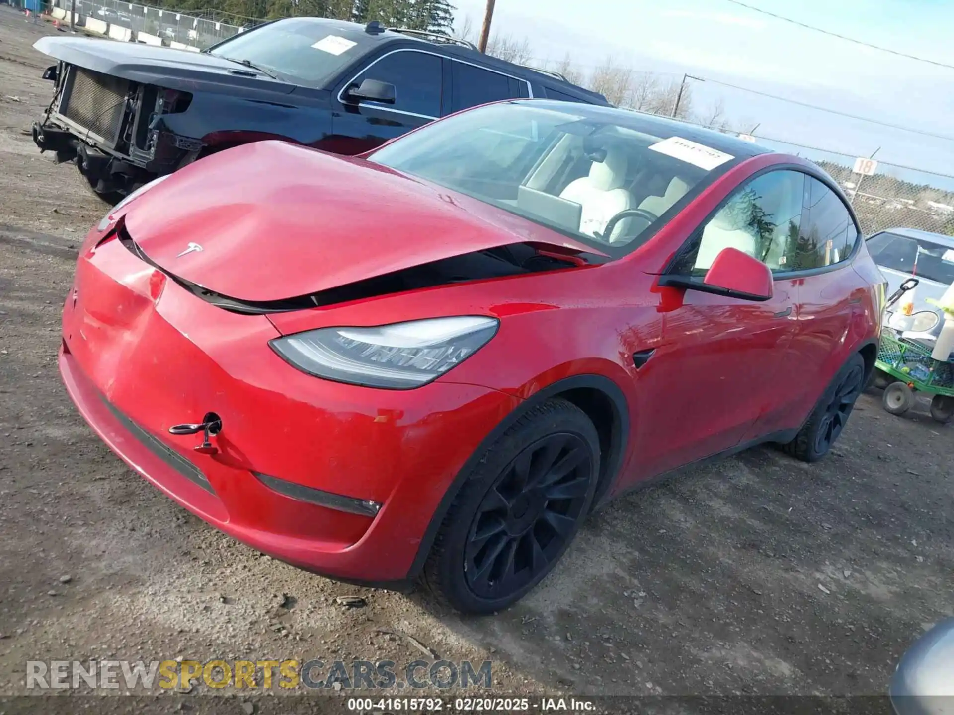2 Photograph of a damaged car 5YJYGAEE3MF174421 TESLA MODEL Y 2021