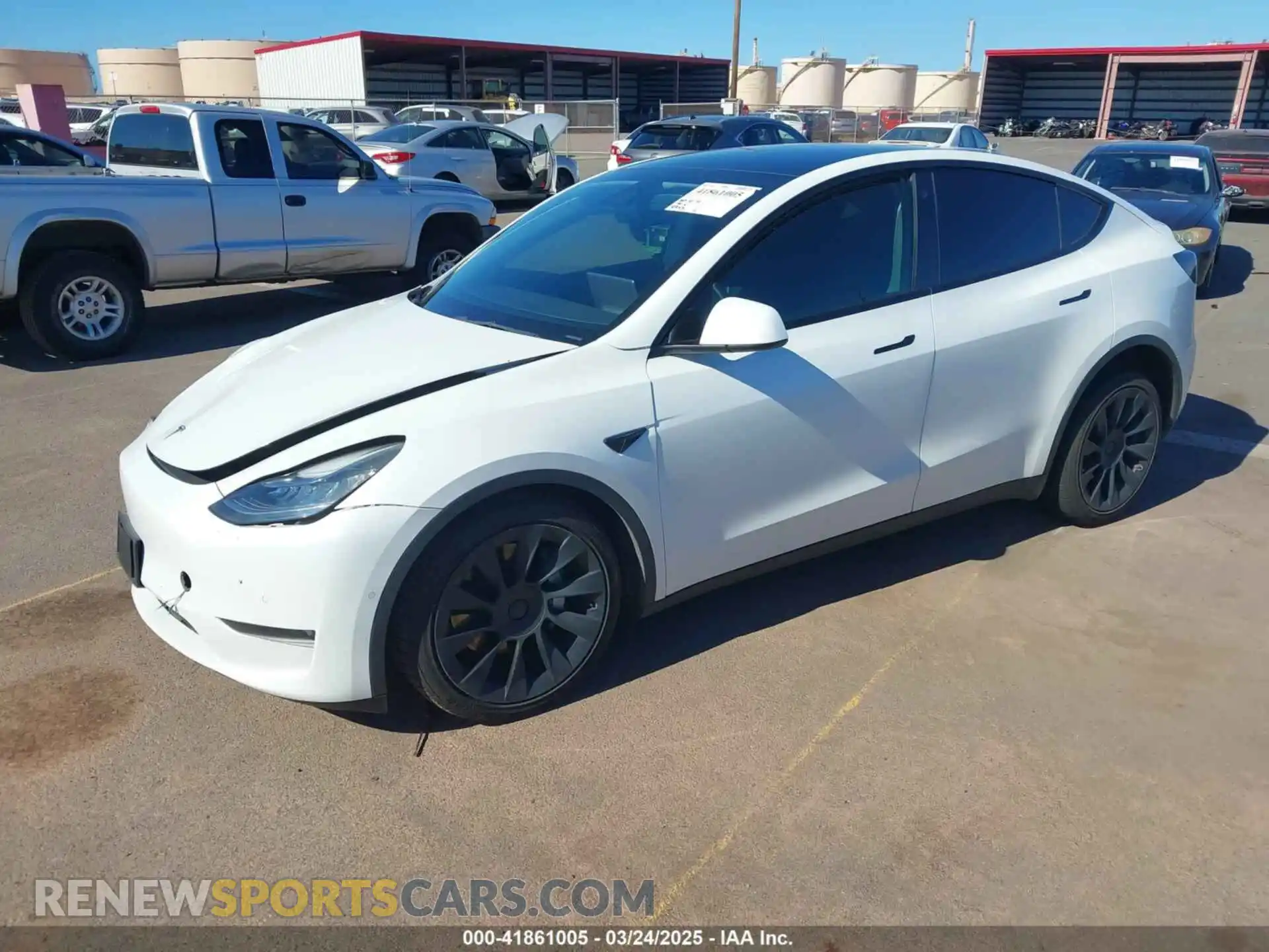 2 Photograph of a damaged car 5YJYGAEE3MF194197 TESLA MODEL Y 2021