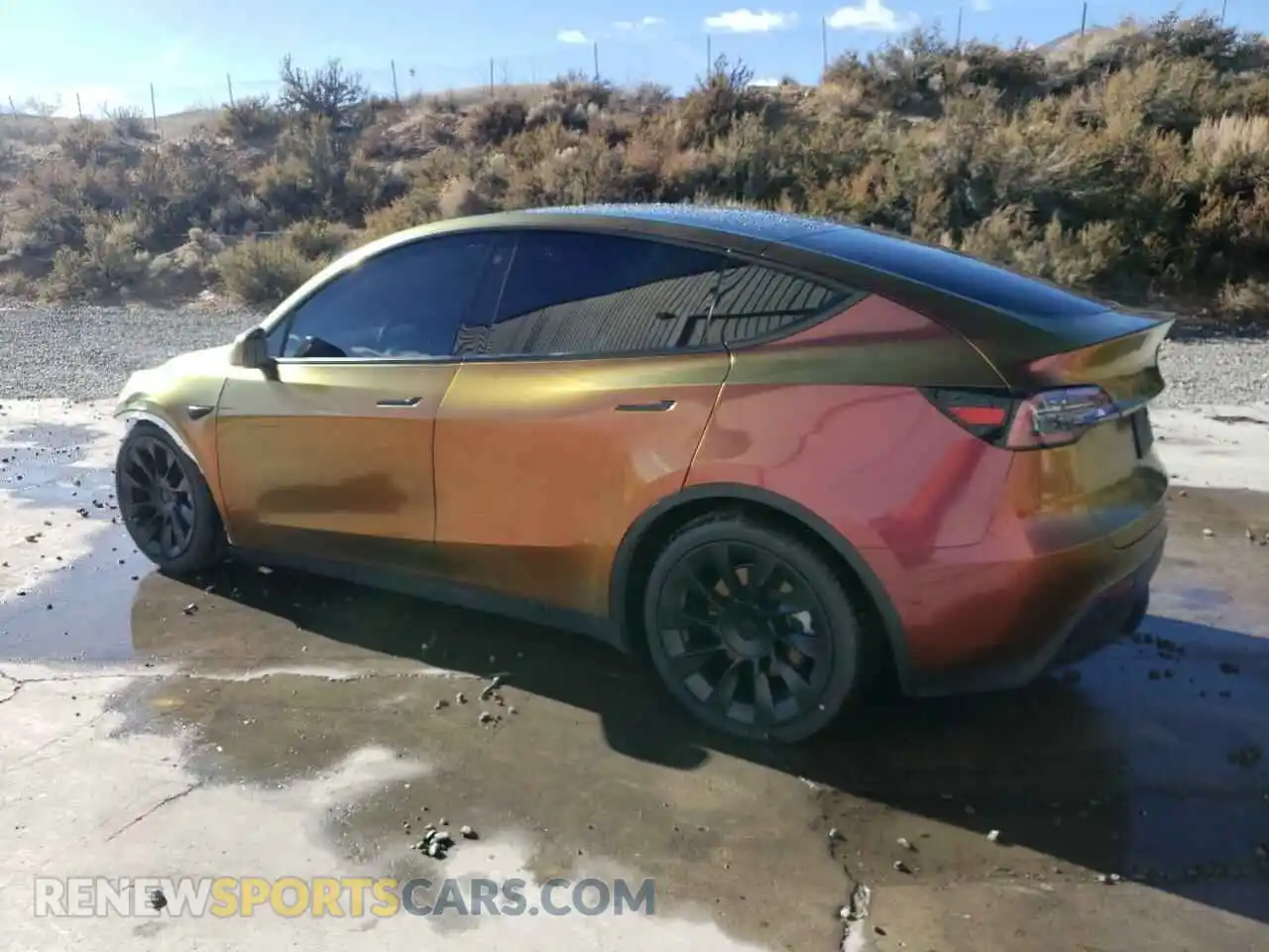 2 Photograph of a damaged car 5YJYGAEE3MF254821 TESLA MODEL Y 2021