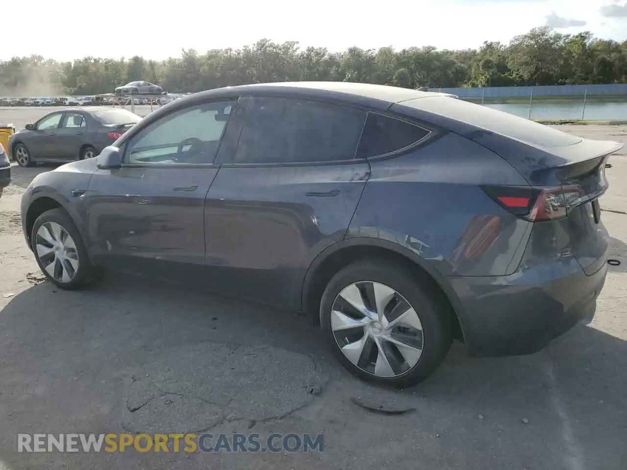 2 Photograph of a damaged car 5YJYGAEE3MF283588 TESLA MODEL Y 2021