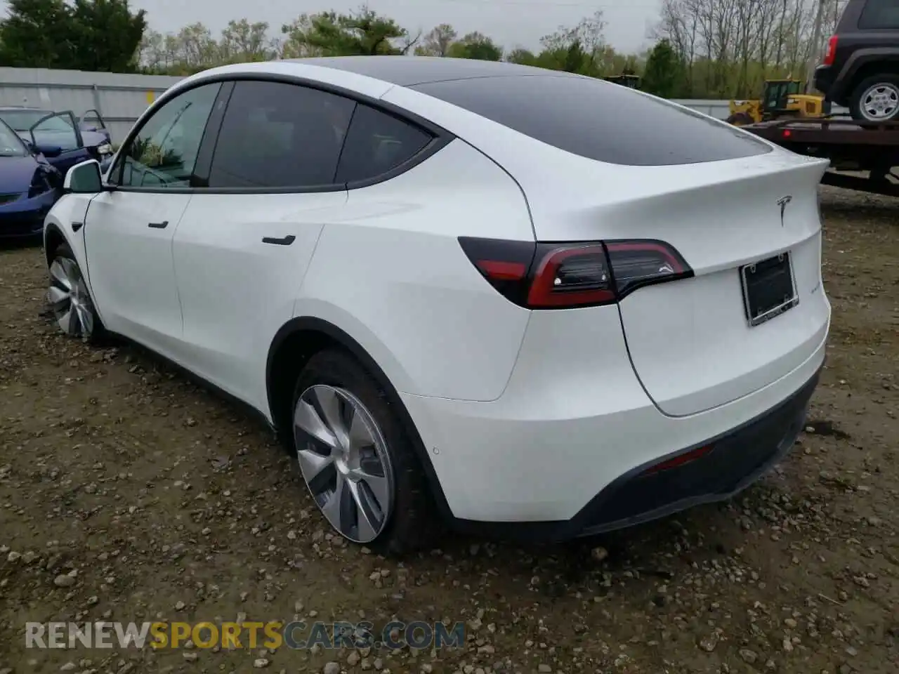 3 Photograph of a damaged car 5YJYGAEE3MF301863 TESLA MODEL Y 2021