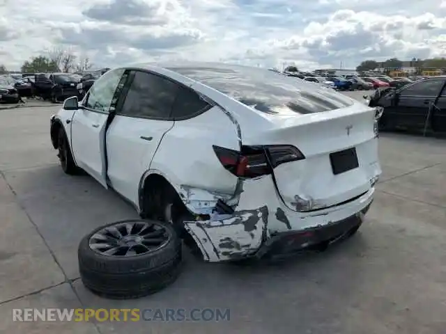 3 Photograph of a damaged car 5YJYGAEE4MF144246 TESLA MODEL Y 2021