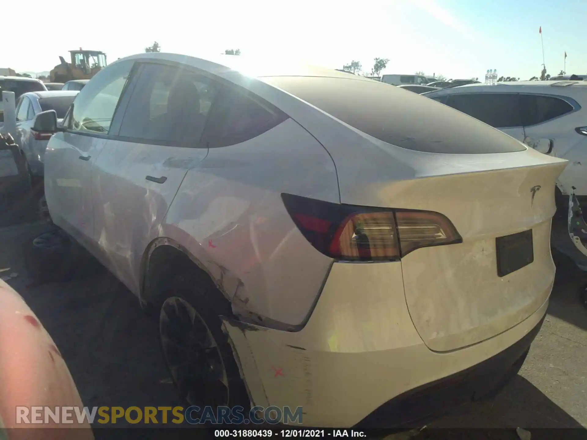 3 Photograph of a damaged car 5YJYGAEE5MF195514 TESLA MODEL Y 2021