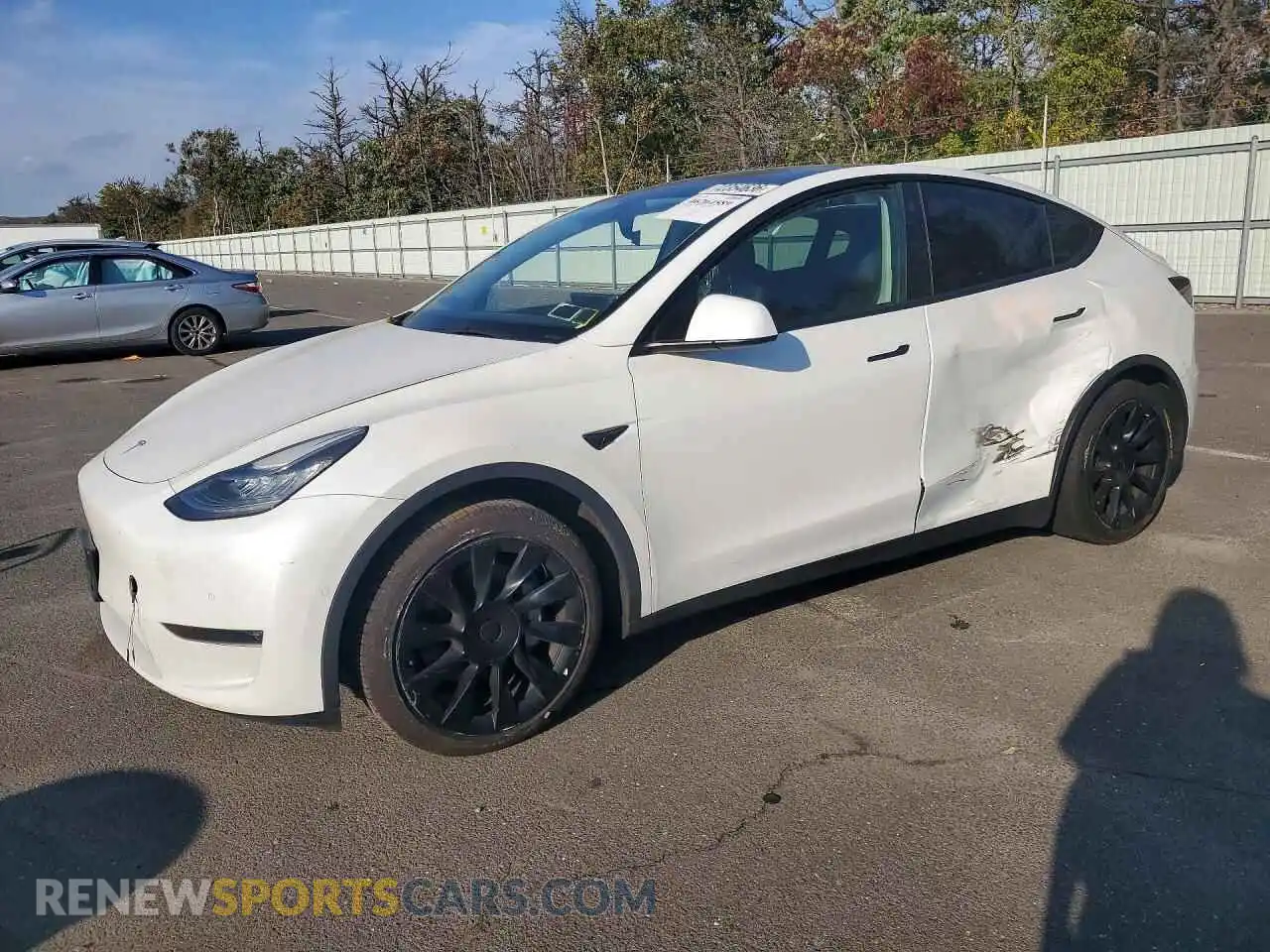 1 fotografías del automóvil dañado 5YJYGAEE5MF199451 TESLA MODEL Y 2021
