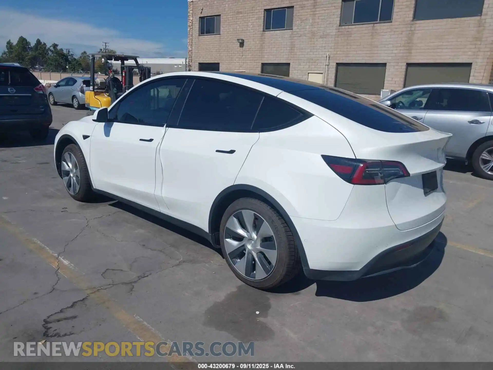 3 Photograph of a damaged car 5YJYGAEE6MF149934 TESLA MODEL Y 2021
