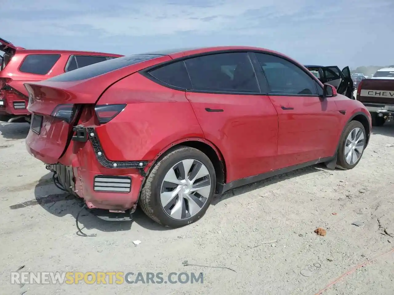 3 Photograph of a damaged car 5YJYGAEE6MF187986 TESLA MODEL Y 2021
