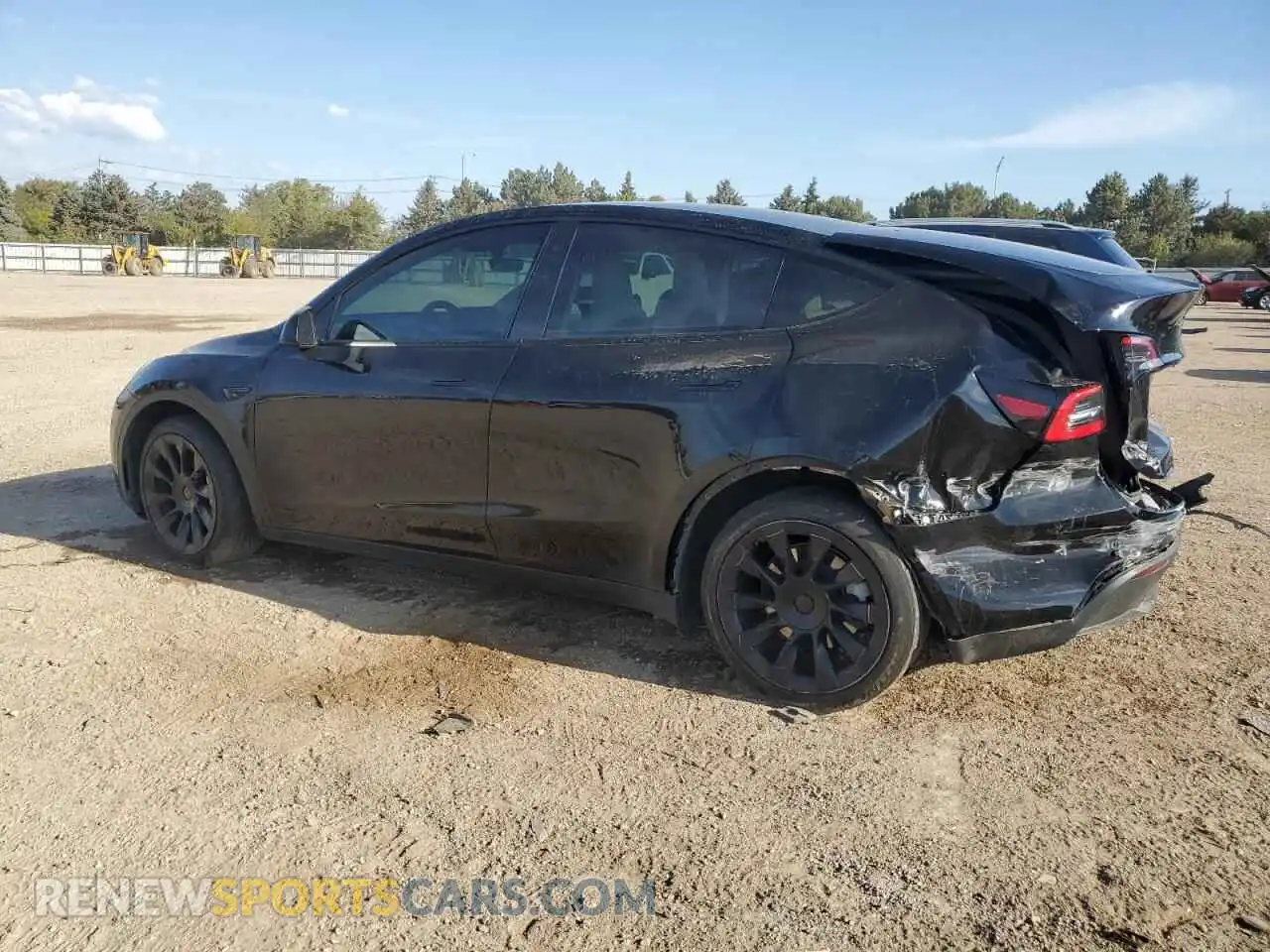 2 Photograph of a damaged car 5YJYGAEE7MF116294 TESLA MODEL Y 2021
