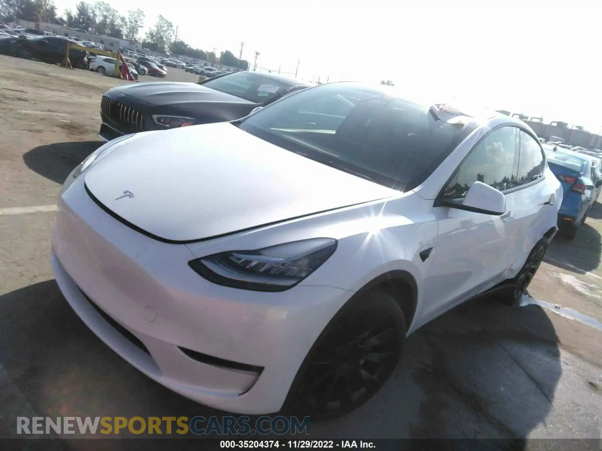2 Photograph of a damaged car 5YJYGAEE7MF214726 TESLA MODEL Y 2021