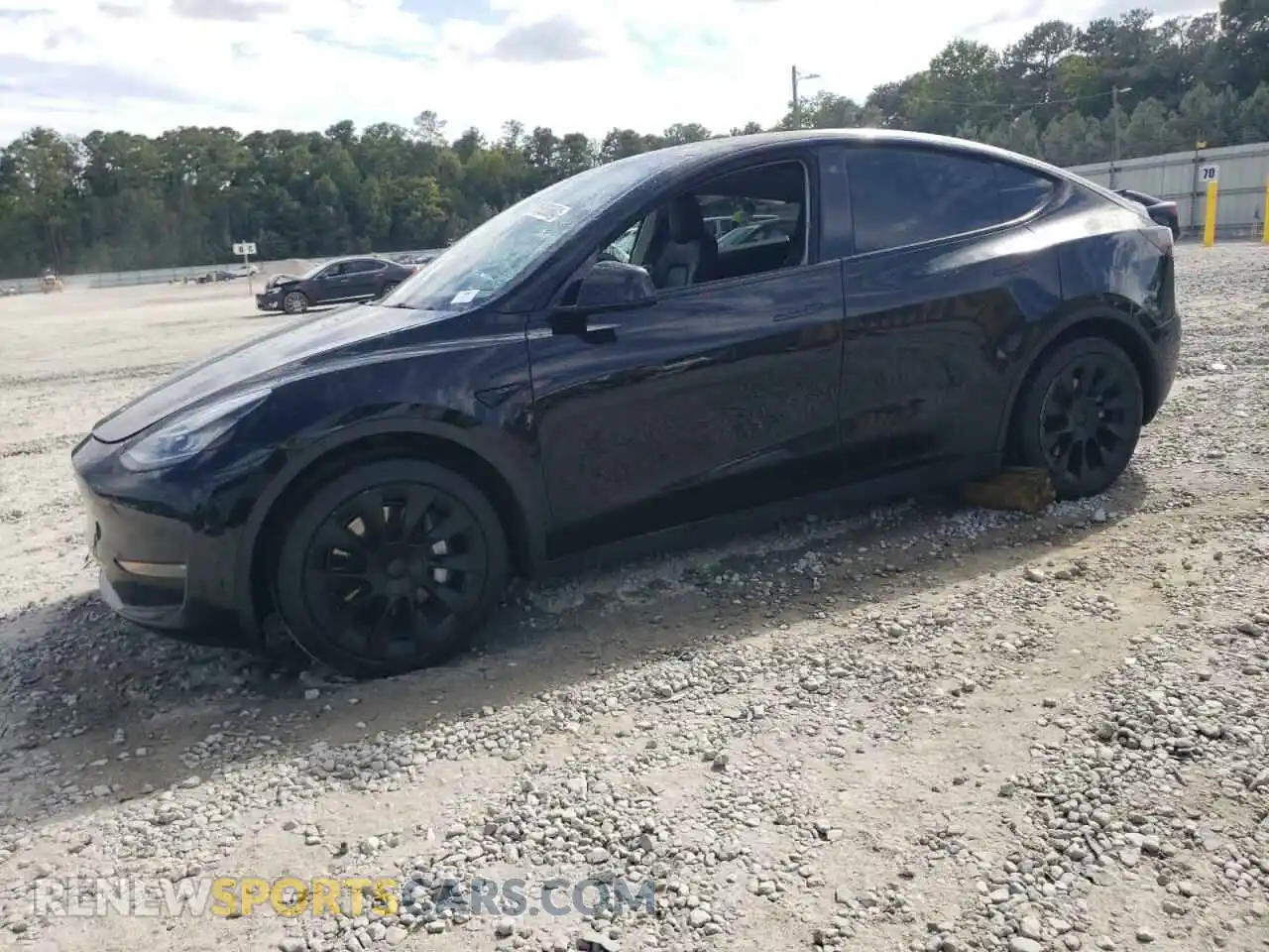 1 Photograph of a damaged car 5YJYGAEE7MF260881 TESLA MODEL Y 2021