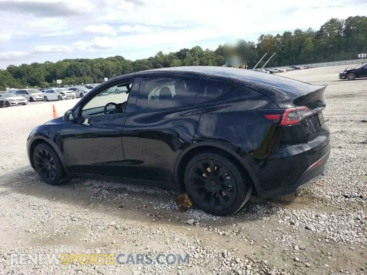 2 Photograph of a damaged car 5YJYGAEE7MF260881 TESLA MODEL Y 2021