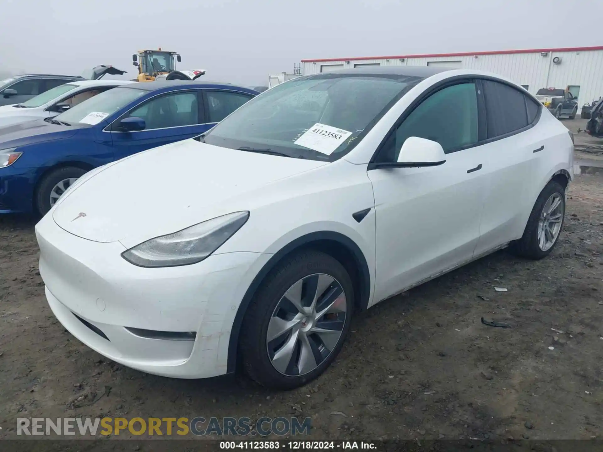 2 Photograph of a damaged car 5YJYGAEE7MF294190 TESLA MODEL Y 2021