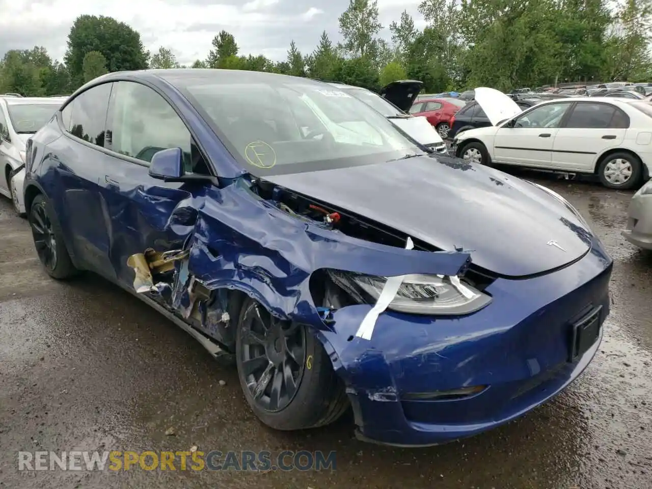 1 Photograph of a damaged car 5YJYGAEE8MF151040 TESLA MODEL Y 2021