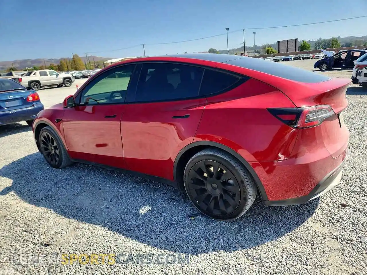 2 Photograph of a damaged car 5YJYGAEE8MF222754 TESLA MODEL Y 2021