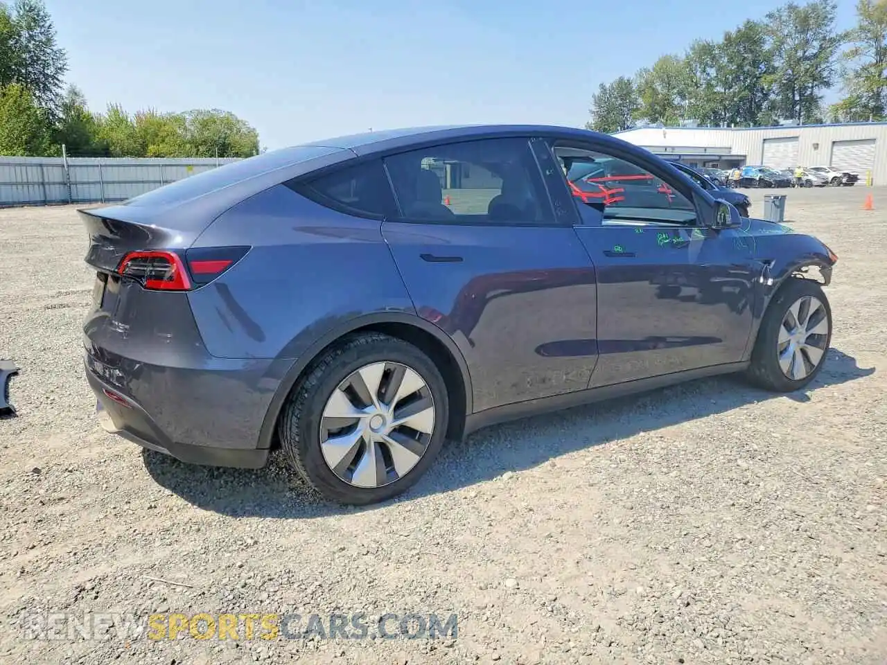 3 fotografías del automóvil dañado 5YJYGAEE8MF301504 TESLA MODEL Y 2021