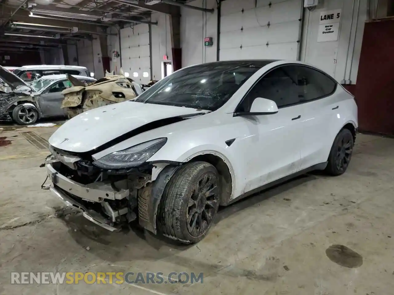 1 Photograph of a damaged car 5YJYGAEE9MF136711 TESLA MODEL Y 2021